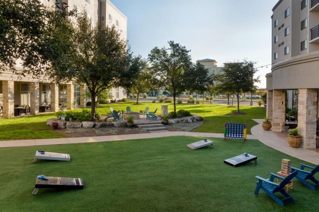 Hotel Courtyard By Marriott San Antonio Six Flags At The Rim Exterior foto