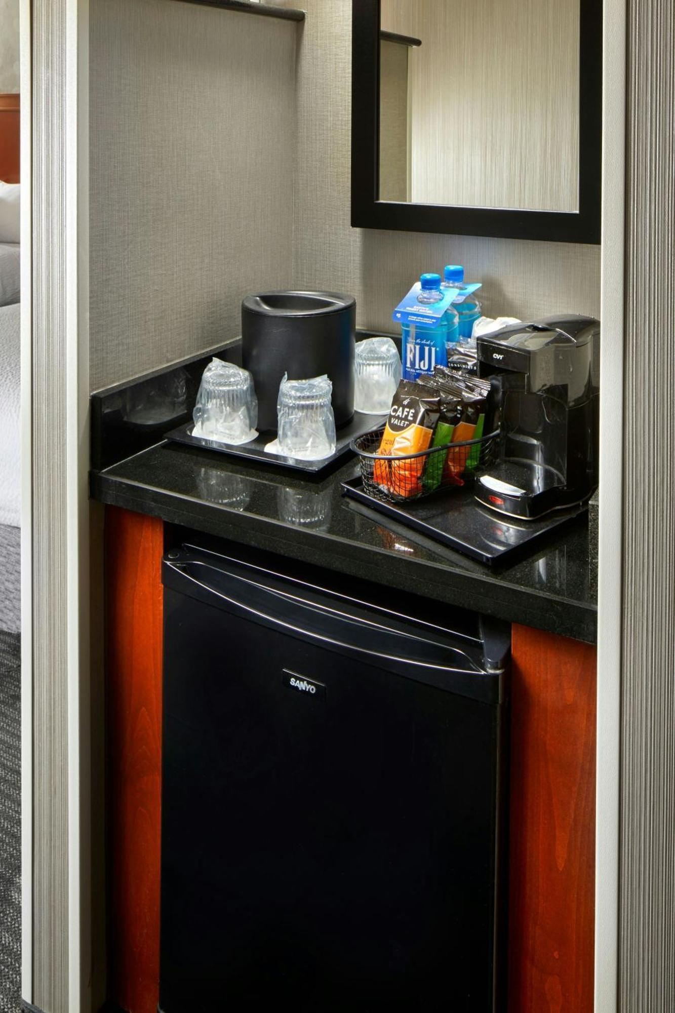 Hotel Courtyard By Marriott San Antonio Six Flags At The Rim Exterior foto